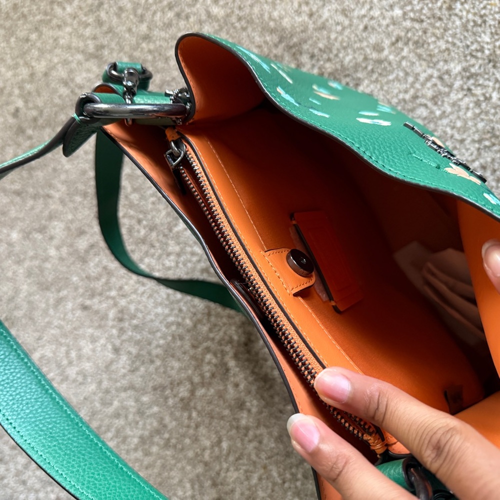Coach Green Floral Bucket Bag with flower Print - Picture 2 of 3